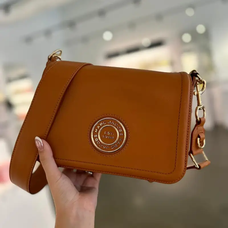 CARTERA MARC JACOBS CAFE Leather Full Flap Logo Shoulder Bag CAFE H901L01RE21