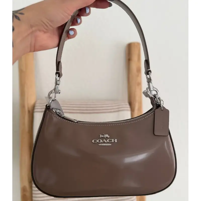 CARTERA COACH TERI SHOULDER CAFE