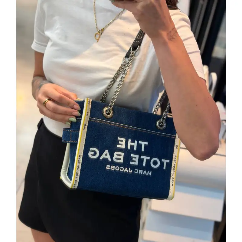 THE TOTE BAG SMALL MARC JACOBS – CHAIN TOTE BAG DENIM