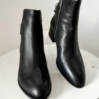 BOTINES MICHAEL KORS - MADELYN BOOTIE KORS LETTER