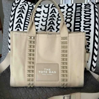 THE TOTE BAG MARC JACOBS •MEDIUM THE STUDDED BEIGE