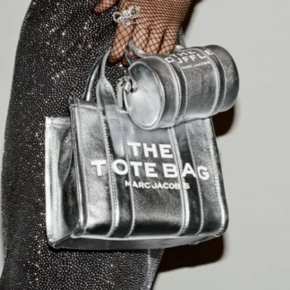THE TOTE BAG CUERO - MARC JACOBS - SILVER