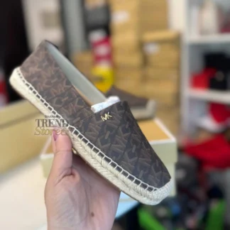 ZAPATOS MICHAEL KORS - KENDRICK SLIP ON BROWN