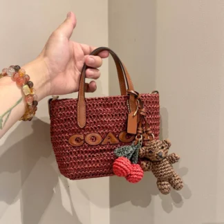 • cartera coach city mini tote bag chile • bolso coach mini tote con charms original chile • cartera coach straw gold russet mujer chile • city mini tote coach crossbody chile • bolso coach pequeño elegante mujer chile • cartera coach verano mujer trendstore chile • bolso coach charms removibles original chile • coach city mini tote envío seguro a todo chile