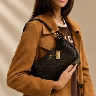 cartera coach teri signature oro marrón chile • bolso coach teri shoulder bag original chile • cartera coach lona signature charms mujer chile • coach teri crossbody marrón dorado chile • bolso coach signature mujer trendstore chile • cartera coach teri bestseller original chile • bolso coach lona impermeable mujer chile • coach teri shoulder bag envío seguro chile