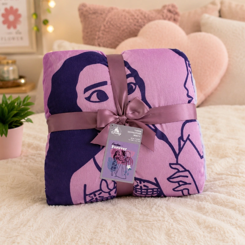 MANTA PELUDA DISNEY PARKS - PRINCESAS FEARLESS FOREVER 127X152CMS