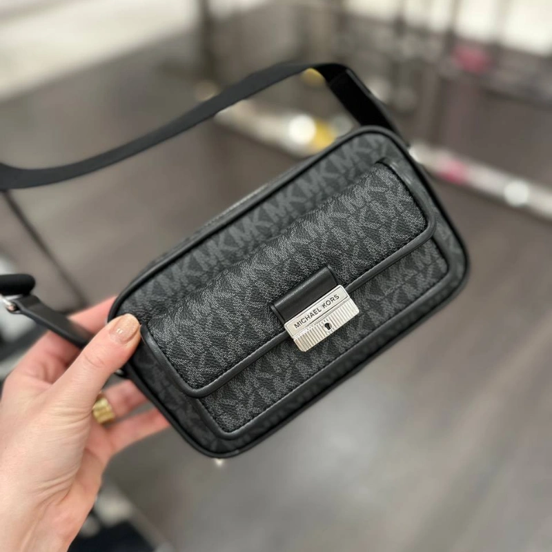 CROSSBODY MICHAEL KORS BRADSHAW MONOGRAMA NEGRO