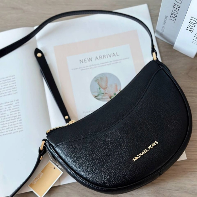 CROSSBODY MICHAEL KORS DOVER PEQUEÑA DE CUERO GRANULADO COLOR NEGRO