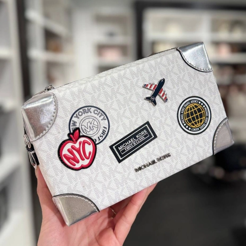 CROSSBODY MICHAEL KORS JEANIE MONOGRAMA BLANCO - EDICION LIMITADA NEW YORK