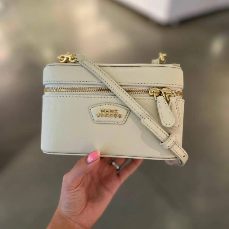 CARTERA MARC JACOBS THE EVERYDAY VANITY BAG DE CUERO CLOUD WHITE