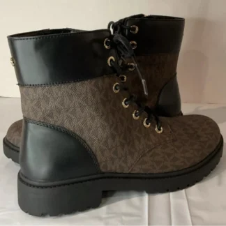BOTINES MICHAEL KORS - MODELO ALISTAIR CAFE MONOGRAMA