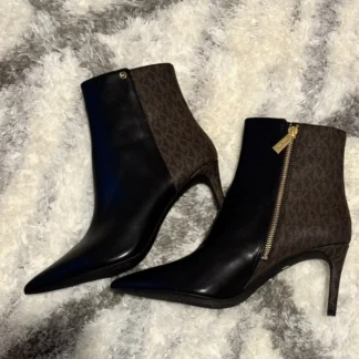 BOTINES MICHAEL KORS - MODELO DOROTHY FLEX BLACK BROWN