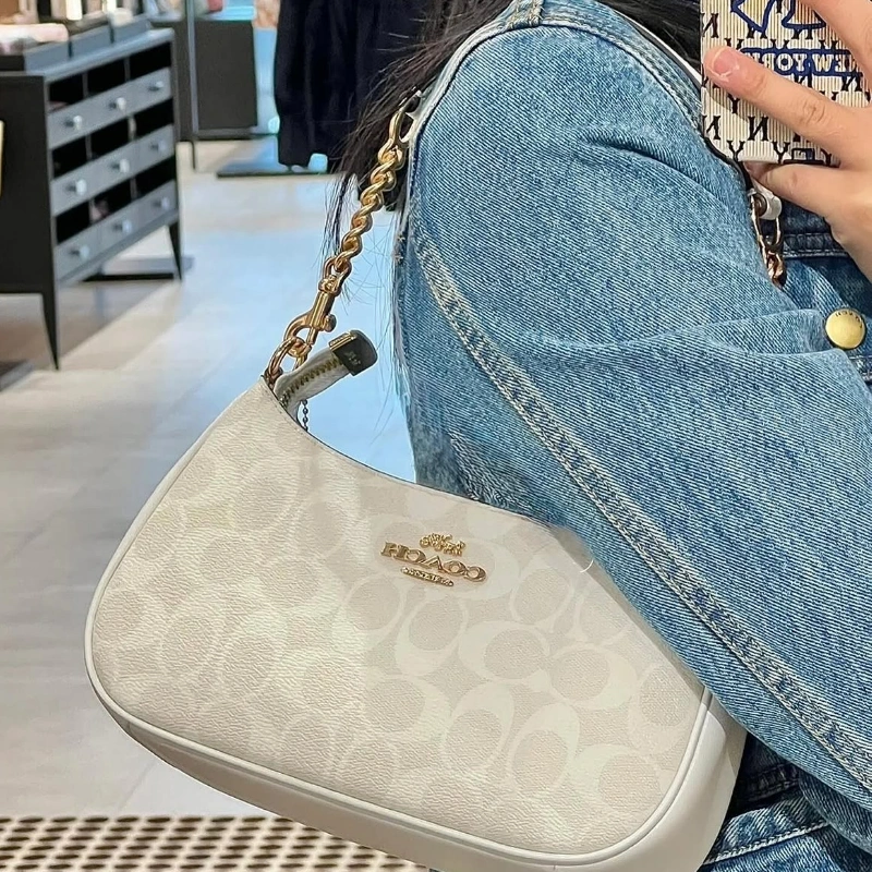 CARTERA COACH TERI SHOULDER BAG SIGNATURE CANVAS BLANCO CHALK CON DORADO